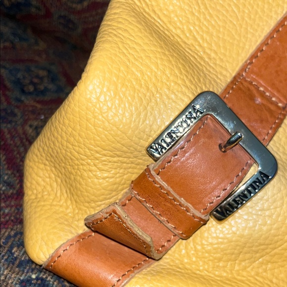 VALENTINA MADE IN ITALY GENTLY LOVED Yellow Leather Tan Tote Shoulder Bag ✨💛 - Picture 4 of 12